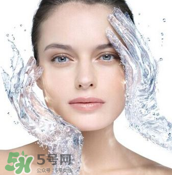 化妝水你選對了嗎？8款熱門明星化妝水測評