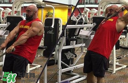 龍門架怎么練肩？龍門架練肩動(dòng)作要點(diǎn)