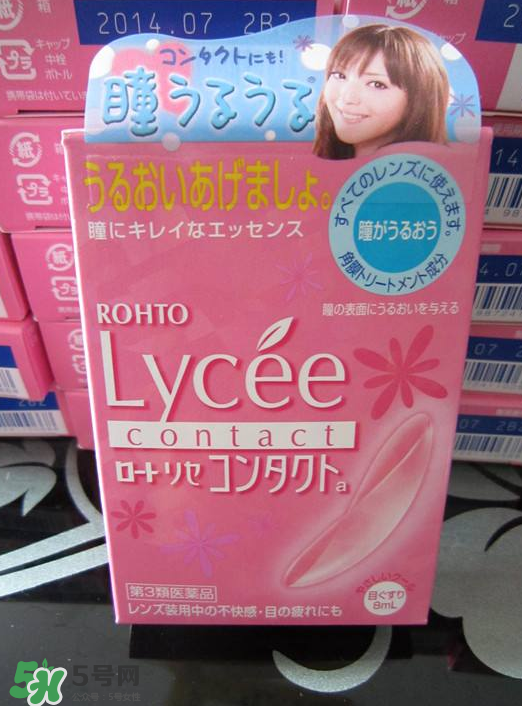 樂敦小粉花戴著隱形能用嗎_戴隱形能不能滴？