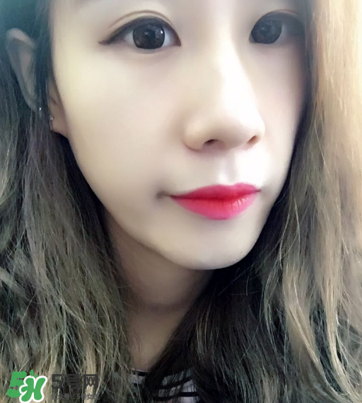 美寶蓮眼線液筆怎么樣？美寶蓮眼線液筆暈染嗎？