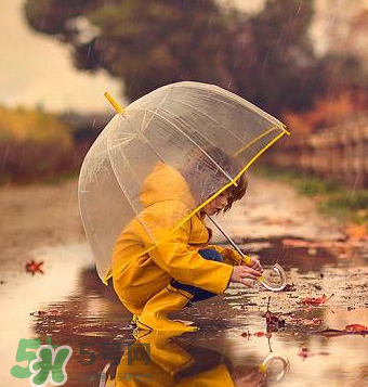 秋季寶寶腹瀉怎么辦？秋季寶貝腹瀉的原因