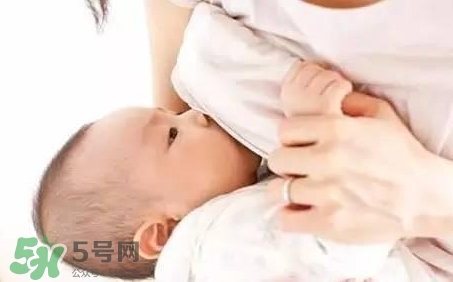 要上班了寶寶吃母乳怎么辦？要上班了寶寶不吃奶瓶怎么辦？