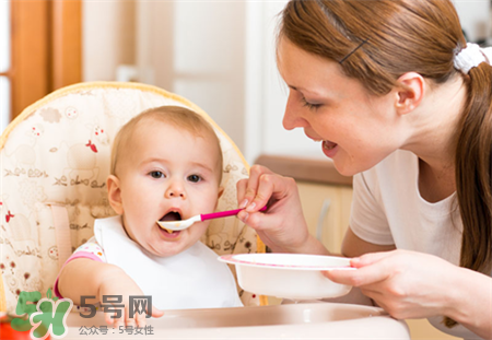 母乳喂養(yǎng)不能吃哪些東西？母乳喂養(yǎng)媽媽飲食注意事項