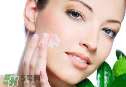 哺乳期可以化妝嗎？哺乳期化妝對寶寶有影響嗎？