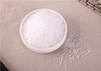 味精和雞精哪個(gè)更健康？味精和雞精哪個(gè)對(duì)身體危害大？