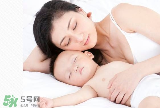 寶寶睡覺(jué)突然大哭是什么原因？寶寶睡覺(jué)突然哭醒怎么辦？