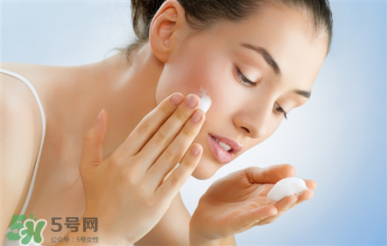 資生堂洗面奶是皂基嗎？資生堂洗面奶是氨基酸洗面奶嗎？