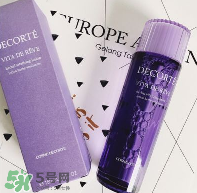 化妝水你選對了嗎？8款熱門明星化妝水測評