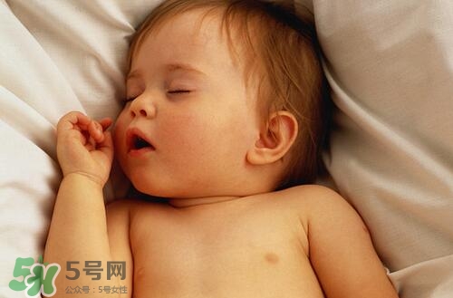 寶寶睡覺(jué)突然大哭是什么原因？寶寶睡覺(jué)突然哭醒怎么辦？