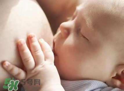 母乳能做什么？母乳可以放冰箱保鮮多久？
