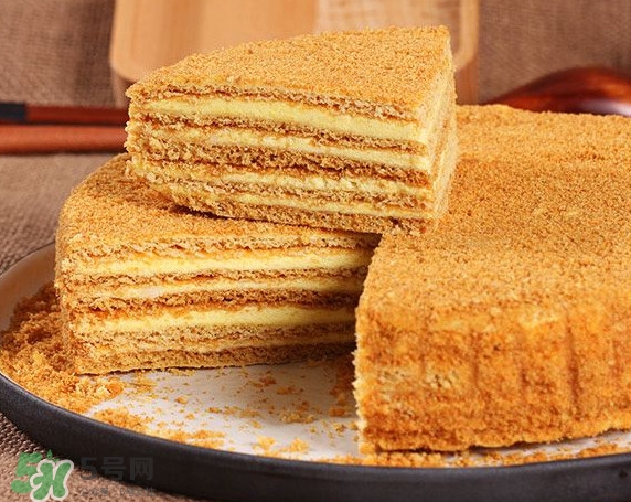 俄之戀和雙山哪個(gè)好吃？俄之戀提拉米蘇有幾種口味