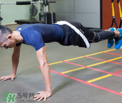 trx可以練腹肌嗎？trx腹部訓練動作推薦