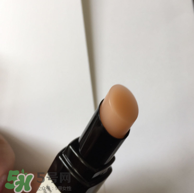 芭比波朗至盈呵護(hù)潤(rùn)唇膏能當(dāng)口紅用嗎