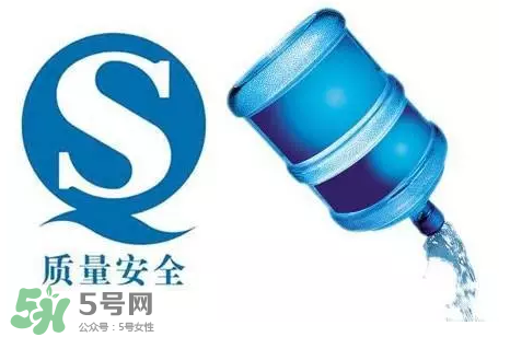 久置的桶裝水會(huì)讓人中毒?關(guān)于桶裝水的幾大謠言 久置的桶裝水會(huì)讓人中毒?關(guān)于桶裝水的幾大謠言