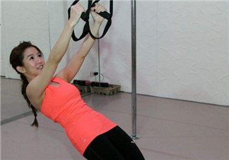 trx劃船一組做多少個(gè)？trx劃船每天做幾組？