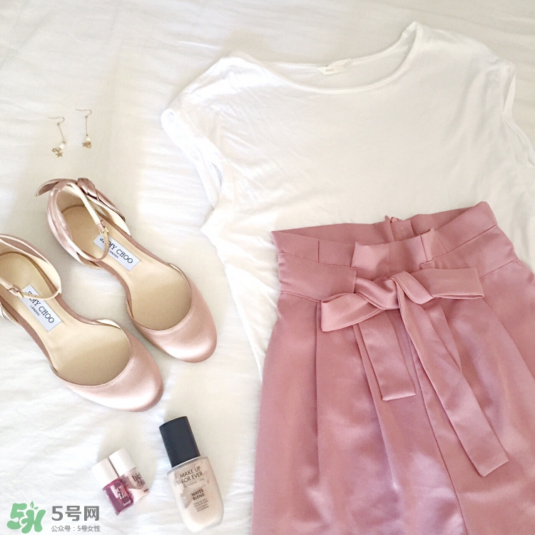 個子矮的女生怎么穿搭衣服好看