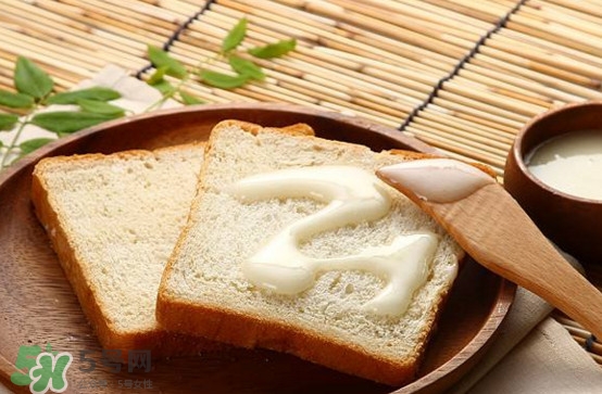 椴樹蜜是蜂蜜嗎？椴樹蜜怎么吃