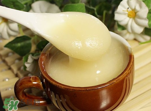 椴樹(shù)蜜什么時(shí)候喝好？椴樹(shù)蜜什么季節(jié)有