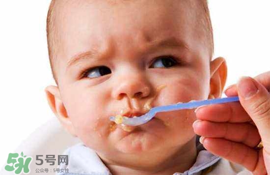 寶寶不吃輔食怎么辦？5個小妙招讓寶寶乖乖吃輔食