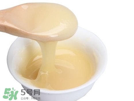 椴樹蜜和百花蜜哪個(gè)好？椴樹蜜和百花蜜的區(qū)別