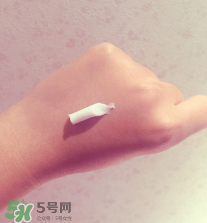 花王護手霜好用嗎？花王護手霜功效測評