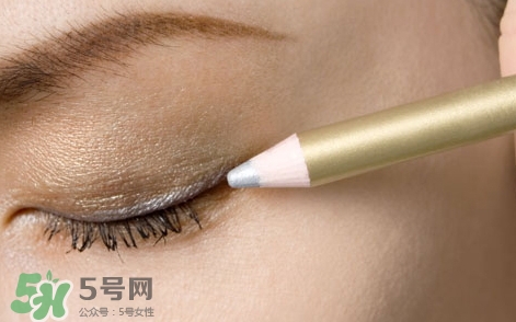 眼線膏和眼線液筆哪個好用？眼線膏和眼線液新人這樣選擇