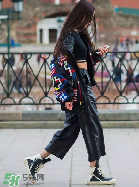 刺繡衣服怎么洗？刺繡衣服搭配