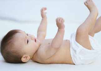 生孩子臍帶怎么剪？臍帶晚剪有什么影響？