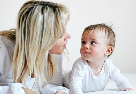 寶寶學(xué)說話的階段，這三個(gè)禁區(qū)你一定沒注意！