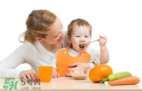 寶寶發(fā)燒出汗后可以洗澡嗎？寶寶發(fā)燒出汗好嗎？