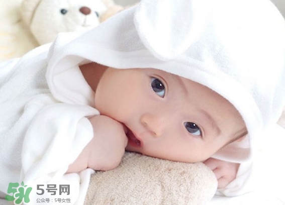 臍疝是什么？臍疝對寶寶有什么影響？