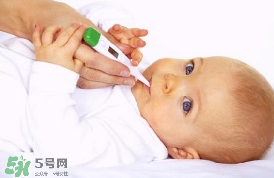 寶寶發(fā)燒睡著了還要物理降溫嗎-怎么降溫？