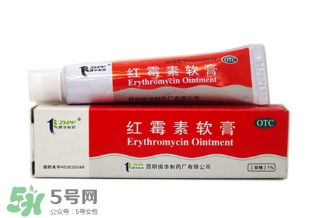 新生兒痤瘡多久會(huì)好？新生兒痤瘡能用百多邦嗎？