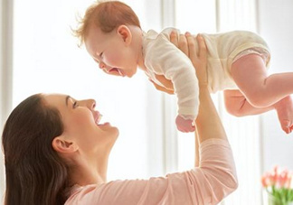 寶寶發(fā)燒出汗后可以洗澡嗎？寶寶發(fā)燒出汗好嗎？