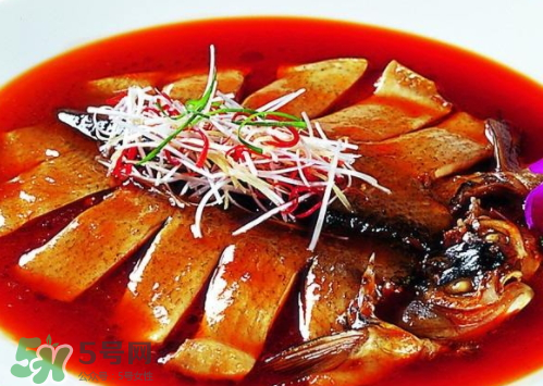 鱸魚可以紅燒嗎？鱸魚清蒸還是紅燒好吃？