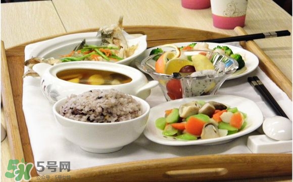 產(chǎn)后一周吃什么好？產(chǎn)后一周食譜