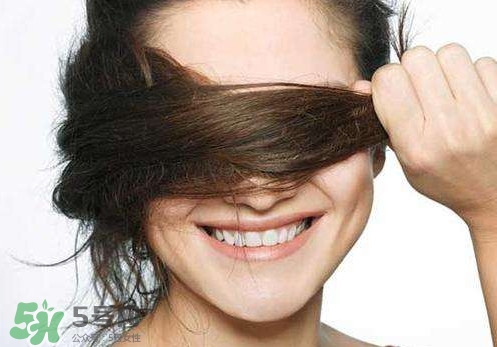 生姜擦頭皮后要洗頭嗎？用生姜擦頭皮多久能長(zhǎng)發(fā)