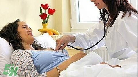 導(dǎo)樂分娩的好處 導(dǎo)樂分娩時(shí)產(chǎn)婦怎么配合？