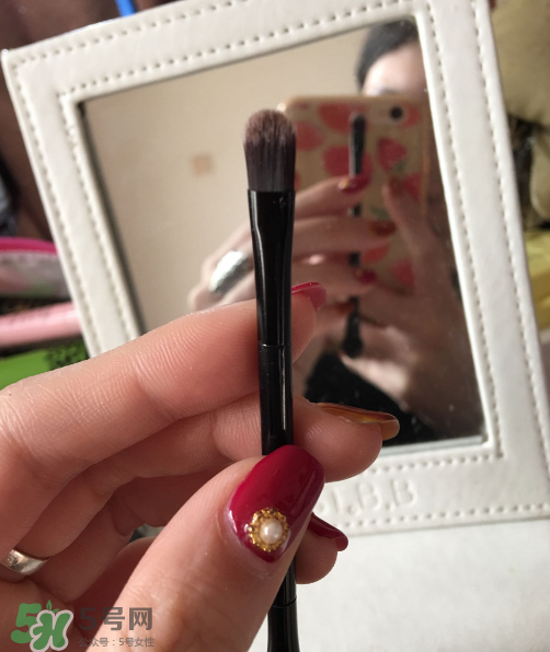 美寶蓮眼影盤好用嗎？美寶蓮眼影盤怎么樣？