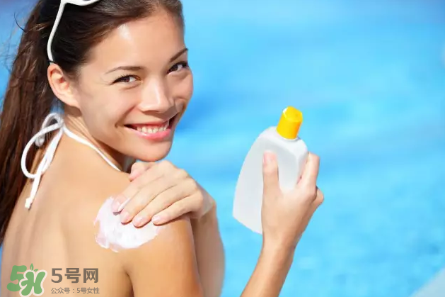 皮膚白不怕曬就不需要涂防曬？關(guān)于防曬的謠言