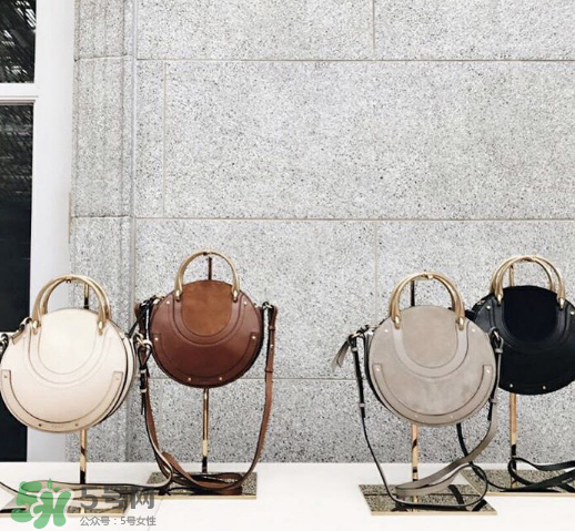 chloe pixie尺寸多大？蔻依17秋冬新款圓形包包尺寸介紹