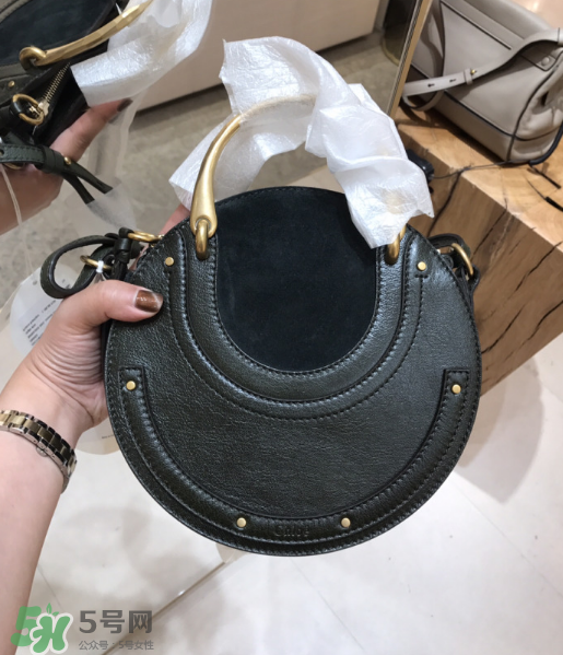 chloe pixie尺寸多大？蔻依17秋冬新款圓形包包尺寸介紹