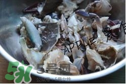 香辣蟹怎么做最好吃？香辣蟹怎么處理螃蟹？