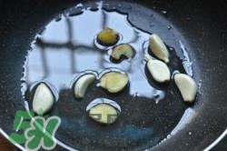 香辣蟹怎么做最好吃？香辣蟹怎么處理螃蟹？