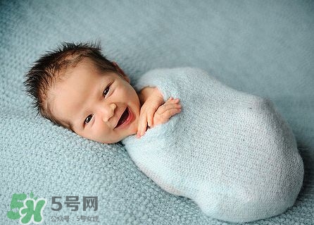 勒博耶分娩法的具體步驟是什么？勒博耶分娩法有哪些優(yōu)點？