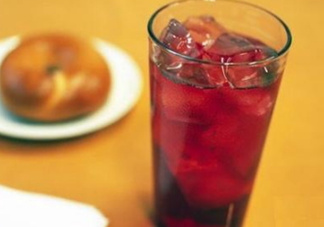 西梅汁怎么喝治便秘？便秘吃什么最快排便？