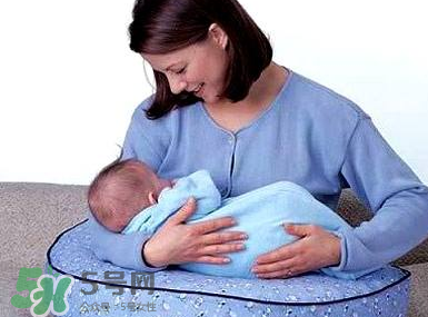 顏值低或因輸在了母乳上  母乳喂養(yǎng)的孩子更好看嗎？