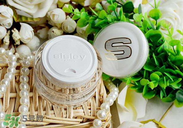 希思黎抗皺修活臻顏面霜怎么樣？希思黎抗皺修活臻顏面霜好用嗎？