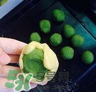 抹茶紅豆月餅好吃嗎？低熱量抹茶紅豆月餅做法