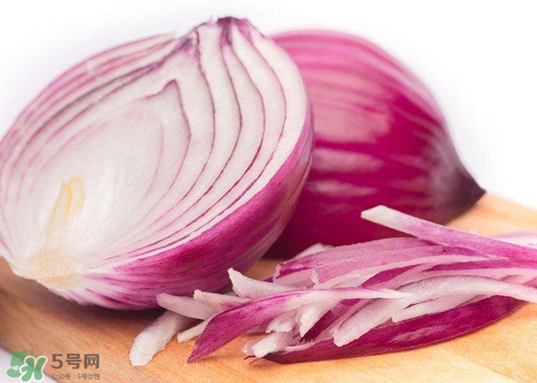 洋蔥汁能黑發(fā)嗎？洋蔥汁擦頭發(fā)能生發(fā)嗎？